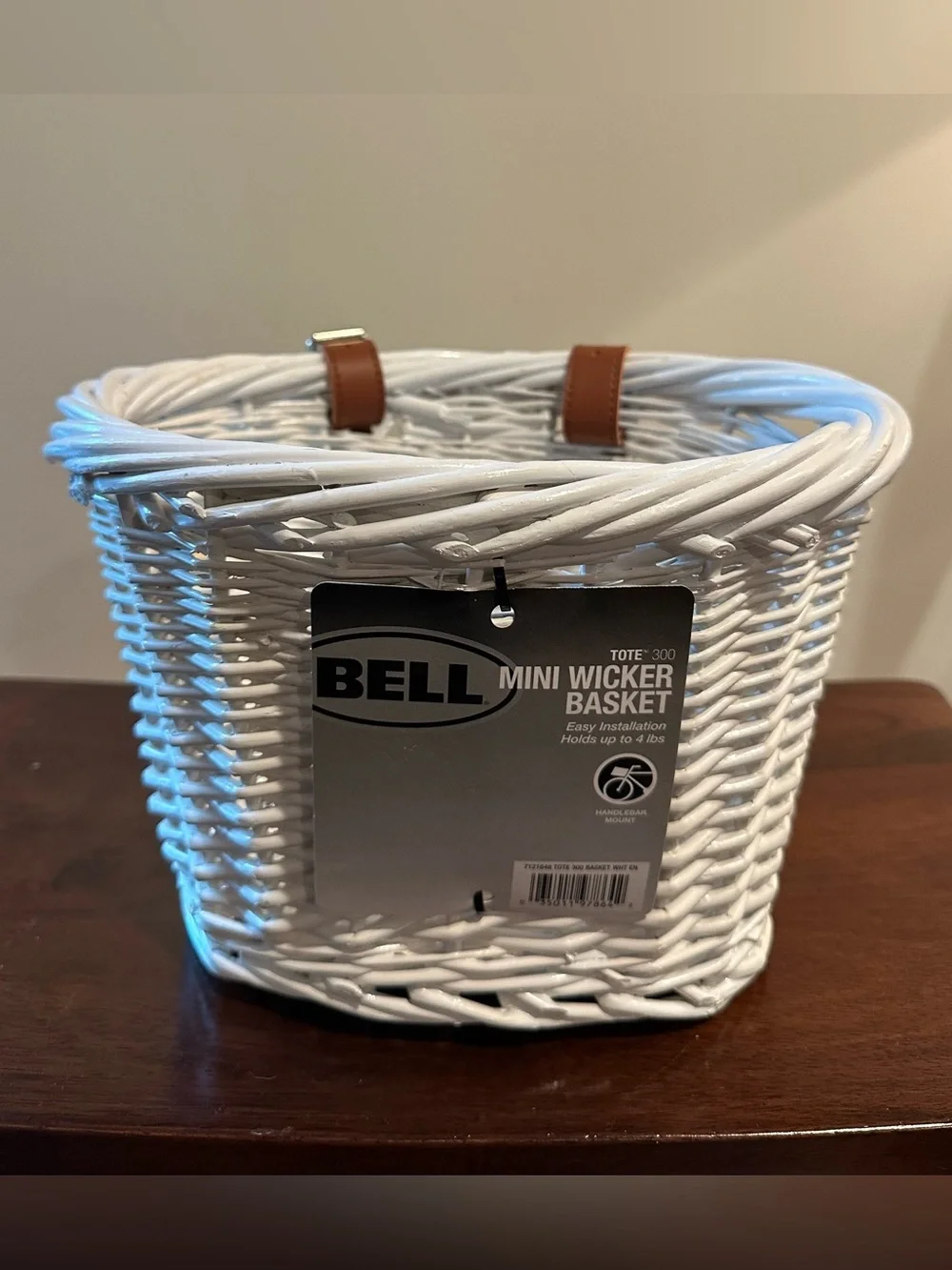 Small wicker bike basket • straps • white